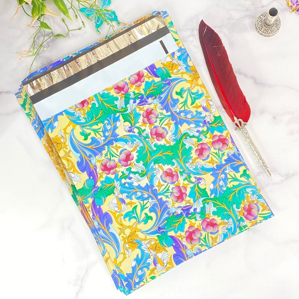 50 10X13 Flower Splash Poly Mailers PRICE IS FIRM - Picture 6 of 7